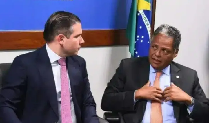 Motta se articula