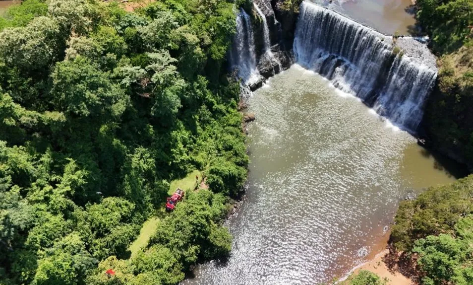 Dois adolescentes morrem afogados na Cachoeira do Sucupira