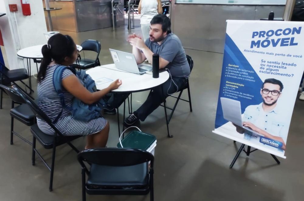 População tem acesso, na unidade itinerante, aos mesmos serviços oferecidos na sede fixa, das 12h às 17h