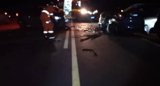 Acidente na MGC-497 entre Uberlândia e Prata — Foto: PMRv/Divulgação