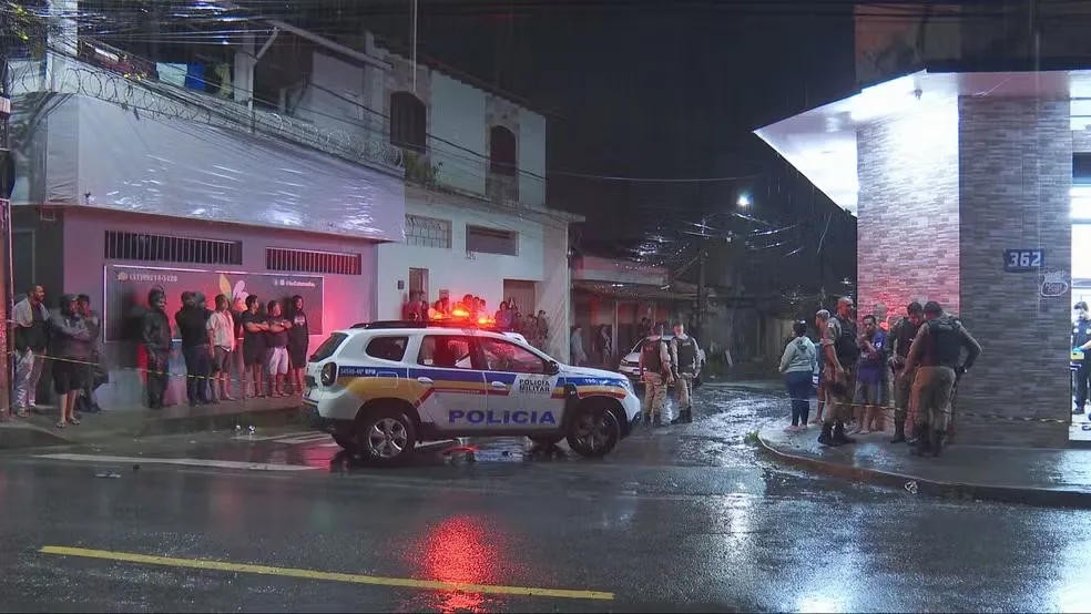 Adolescente é suspeito de matar duas mulheres em uma padaria na Grande BH — Foto: Reprodução/TV Globo