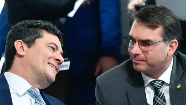Sergio Moro e Flávio Bolsonaro estarão juntos nas eleições deste ano no Paraná - Foto: Geraldo Magela/Agência Senado