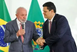 Presidente Lula e o Davi Alcolumbre, presidente do Senado - Foto: Fábio Rodrigues Pozzebom