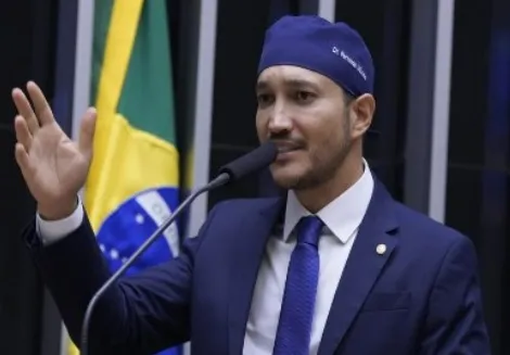Dr. Fernando Máximo lidera corrida ao Senado - Foto: Reprodução/Câmara dos Deputados 